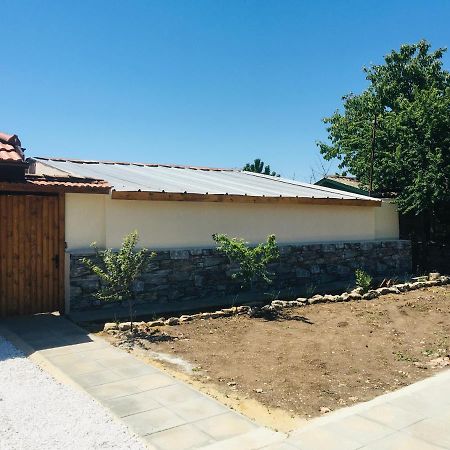 Бунгало- Bungalow Kavarna Dış mekan fotoğraf